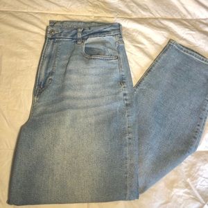 american eagle mom jeans!